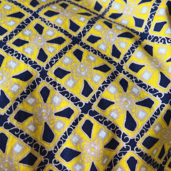 Talbots Geometric Art Blouse Size: M - Picture 6 of 6